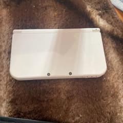 Newニンテンドー3DS LL パールホワイトのサムネイル