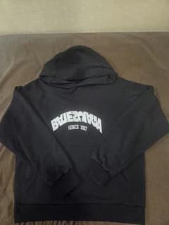 t*g様 BALENCIAGA黒 パーカー - メルカリ
