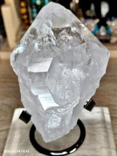 非研磨 ヒマラヤ スカルドゥ産 天然水晶 原石 353g レインボー 虹 一点