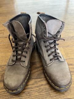 [値下げ]Dr.Martins ベージュ 希少 UK4.5 ブーツのサムネイル