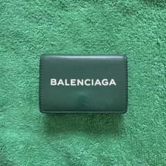 BALENCIAGA グリーン 三つ折り財布 - メルカリ