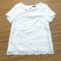INDIVI (ワールド)半袖 ブラウス ホワイト サイズ38 S~Mのサムネイル