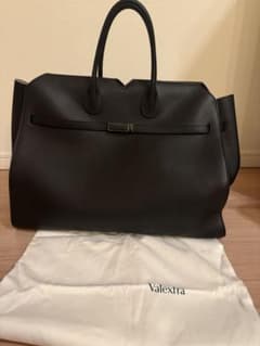 希少　VALEXTRA Milano maxi マキシサイズ ブラック