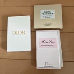 Dior ノベルティ トランプ （美容液&オードトワレサンプル付）のサムネイル