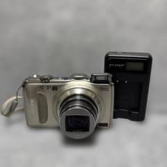 FUJIFILM FinePix F550EXR コンパクトデジカメ FUJIFILM FinePix F550EXR Digital Camera (Black) 16113196 B&H