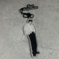 treasure ジョンファン アクスタ - メルカリ