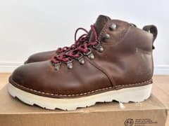 さらに値下げしました。新品未使用Clarks ブラウン ハイカットブーツ26.5のサムネイル