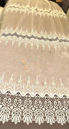 レースカーテン 刺繍デザイン ホワイトのサムネイル