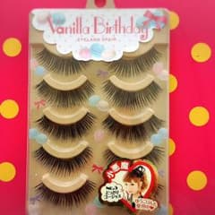 つけまつげ Vanilla Birthday &  ピンセット付きのサムネイル