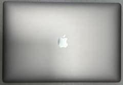 MacBook Pro 15インチ 2018年 充電ケーブル付きのサムネイル