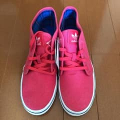 ☆新品☆adidasアディダススニーカーのサムネイル