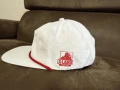 X-LARGE キャップ ホワイト/レッドのサムネイル