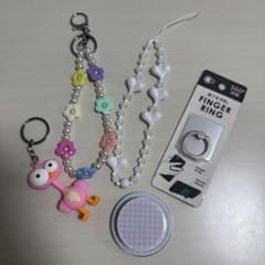 スマホストラップ アクセサリーセットのサムネイル