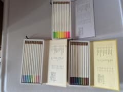 【ほぼ未使用】IROJITEN（色辞典）色鉛筆　30本セットのサムネイル