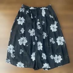 BANANA REPUBLIC 花柄スカートのサムネイル