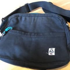 チャムスショルダーバックここで購入しました。思ったより大きかったので未使用です。のサムネイル