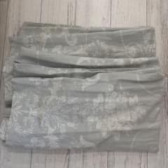 美品　ローラアシュレイ　二つ山　オーダーカーテン　ブルー 美品 ローラアシュレイ 二つ山 オーダーカーテン ブルー - メルカリ