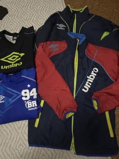 4点セットUmbro ピステ・ウィンドブレーカー サイズ150バラ売り可のサムネイル