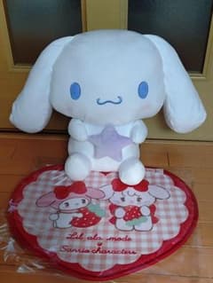 サンリオ当りくじ シナモロールぬいぐるみ＆リルアラモードハートマット