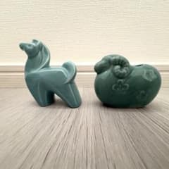 骨董品　青磁　干支　爪楊枝入れ　S128ET 干支 爪楊枝入れ 羊 馬 置物 陶器製 - メルカリ