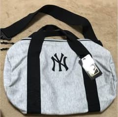 ヤンキースショルダーバック新品未使用のサムネイル