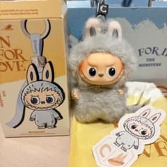 LABUBU PIN FOR LOVE ぬいぐるみ ラブブ イニシャル 【C】のサムネイル