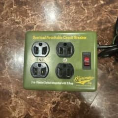 Fargo ファーゴ STEEL TAP 電源タップ スチール製 オリーブのサムネイル