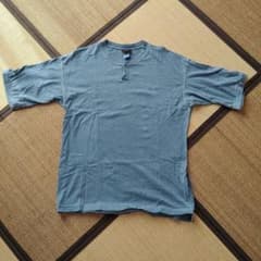 GRAMICCI ボタン付きヘンリーネック Tシャツ Sサイズのサムネイル
