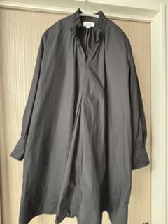COS フリルネック シャツワンピース ブラック EUR36