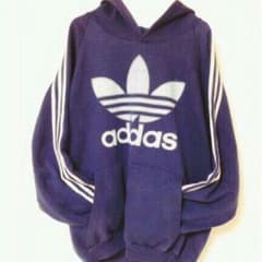 adidasのサムネイル