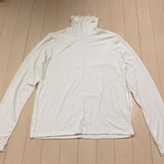 GU タートルネックメロウシアートップスのサムネイル