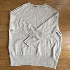 もも様専用 UNTITLED ベージュ　ニットセーター　M〜Lのサムネイル