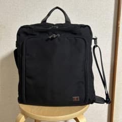 VICTORINOX 3wayバッグ スイスの名品　整理収納抜群‼️のサムネイル