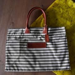 美品 フェリージ トートバッグ ユニセックスのサムネイル