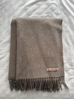 Acne Studios 大判マフラー ブラウンのサムネイル