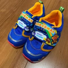 SAWA様専用。アンパンマン スニーカーのサムネイル