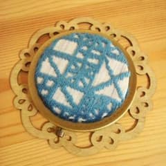 コンパクトミラー＊meri＊ミナペルホネン＊刺繍＊ハンドメイド＊海のサムネイル