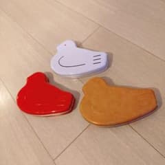 豊島屋　鳩の日限定鳩サブレー記念缶（3個セット）のサムネイル