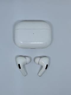 【送料無料】Apple AirPods Pro 本体 第1世代【箱入り】のサムネイル