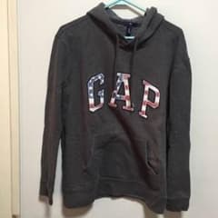 値下げしました　GAP ロゴ パーカー 国旗柄のサムネイル