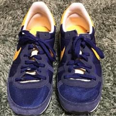NIKEのサムネイル