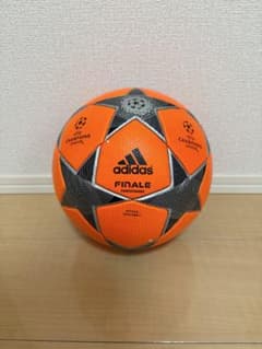 フィナーレ 11/12シーズン 荒天用 公式試合球 フィナーレ 11/12シーズン 荒天用 公式試合球 - メルカリ