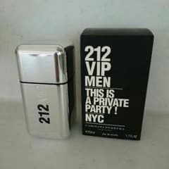 けんけん様専用！ キャロライナヘレラ212 VIP MEN 廃盤物 50mlのサムネイル