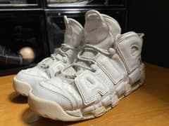 NIKE AIR UPTEMPO tripleWhite 週末値下げ日曜日まで！のサムネイル