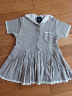 セーラー服型のワンピースのサムネイル