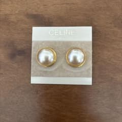 CELINE パール調 イヤリング ゴールドカラーのサムネイル