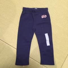 新品☆タグあり  GAPパンツのサムネイル