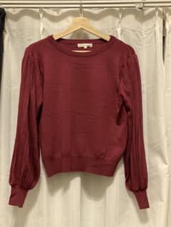 今季物！新品　ボルドー　デザイン　スリーブニットのサムネイル
