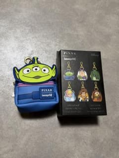 DisneyLoungefly リトルグリーンメン ミニバッグパックキーホルダー