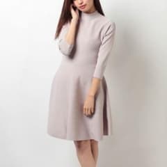 再々値下げ！《試着のみ美品》レストローズ ワンピースのサムネイル